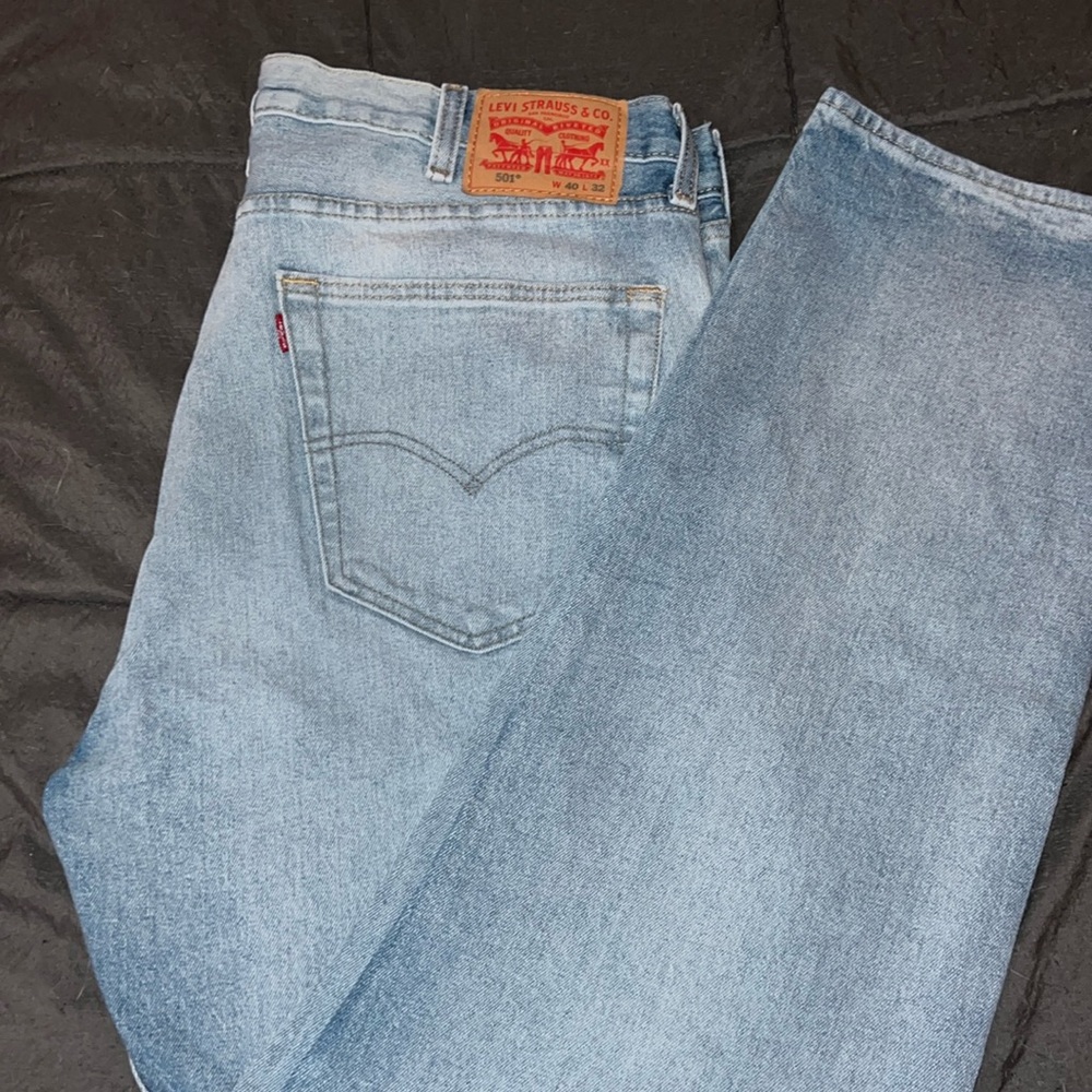 levi 501s.